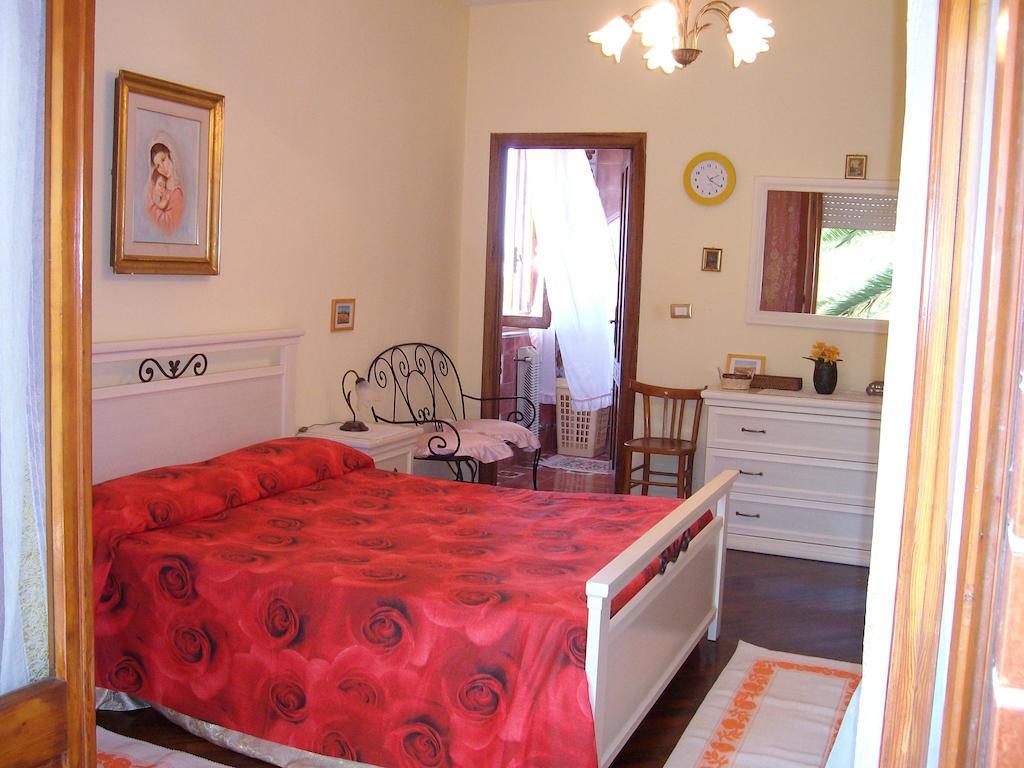 Sa Domu Sarda Casa Vacanza 피치나스 객실 사진