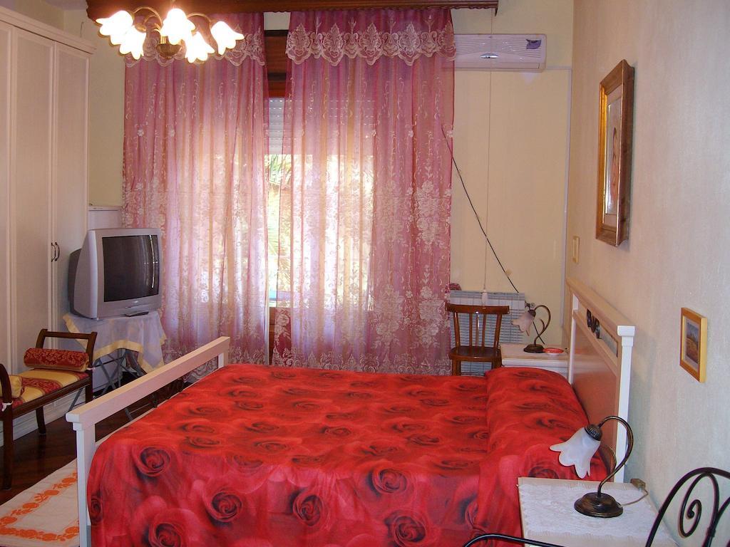 Sa Domu Sarda Casa Vacanza 피치나스 객실 사진
